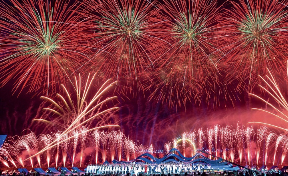 The China (Liuyang) International Fireworks Cultural Festival in Liuyang City, Hunan Province, has become a grand annual event.