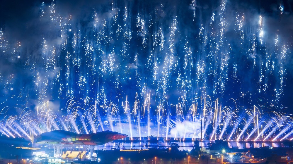 People’s Daily Praises Liuyang’s Creative Fireworks Shows